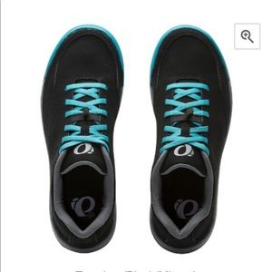 NEW IN BOX pearl Izumi x alp flow women cycling shoes size 10